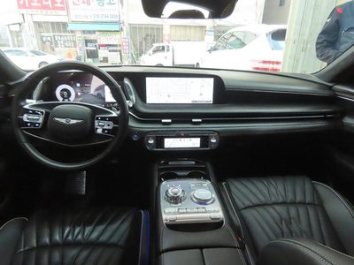 2022 Genesis G90 (RS4) photo 5