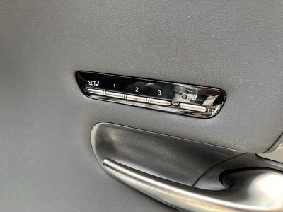 LEXUS LS - 10