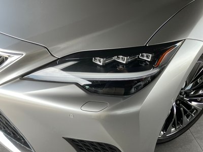LEXUS LS - 4