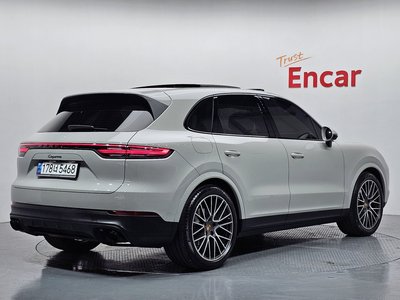 PORSCHE CAYENNE - 4