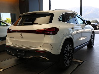 MERCEDES-BENZ EQA - 8