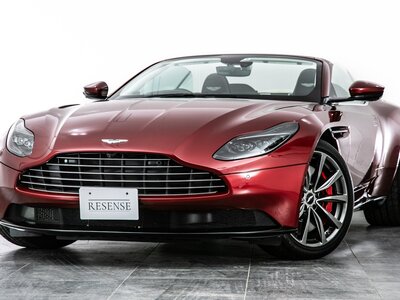 ASTON MARTIN DB11 VOLANTE