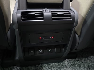 2021 LAND Rover DEFENDER — миниатюра 24