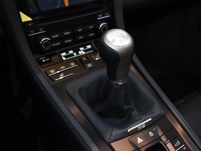 2023 Porsche 718 thumbnail 31