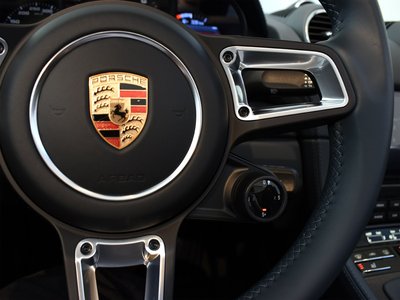 2023 Porsche 718 thumbnail 13