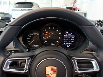 2023 Porsche 718 thumbnail 12