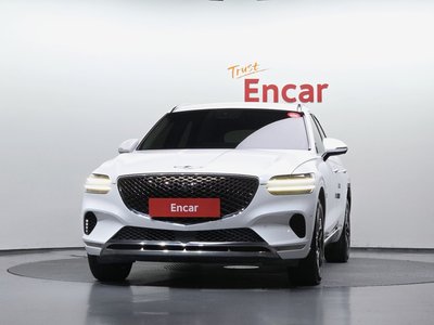 2021 Genesis GV70 photo 2
