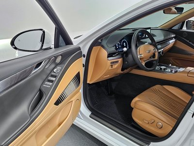 GENESIS G80 (RG3) - 10