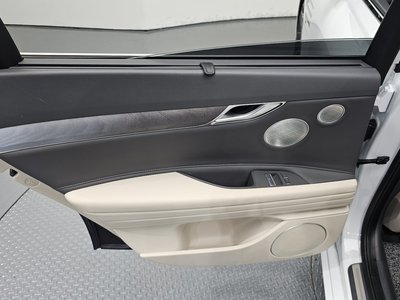 2023 Genesis G80 (RG3) thumbnail 15