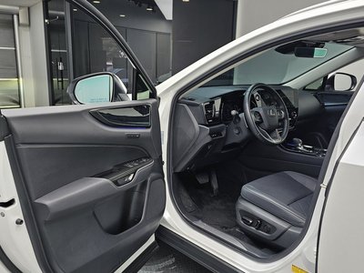 صورة مصغرة 13 لـ 2024 Lexus NX