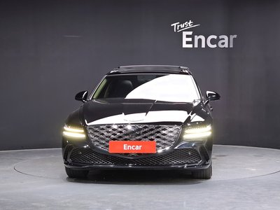 GENESIS G80 (RG3) - 2