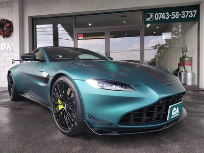 ASTON MARTIN VANTAGE