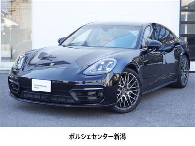 PORSCHE PANAMERA - 1