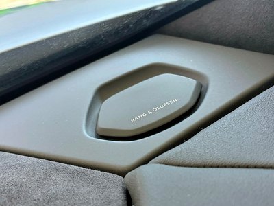 LAMBORGHINI URUS - 10