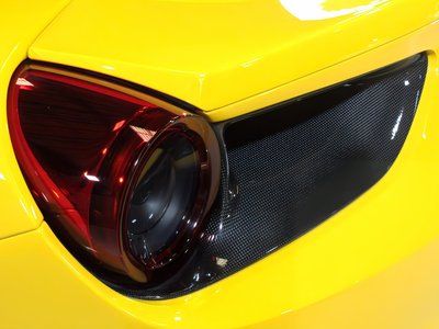 2015 Ferrari 488 GTB 照片 9