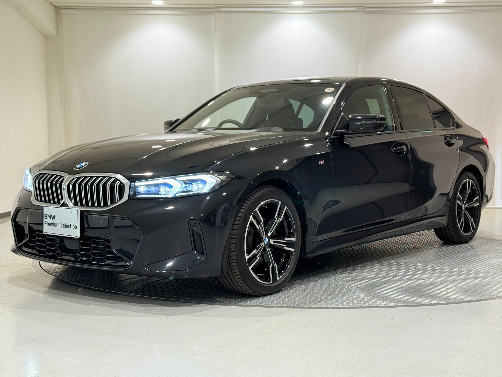 BMW 3 SERIES - View 1