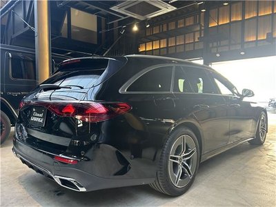 MERCEDES-BENZ E-CLASS - 6