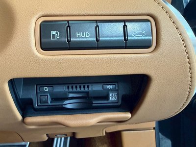 صورة مصغرة 36 لـ 2018 Lexus LC