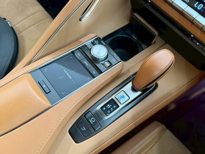 صورة مصغرة 48 لـ 2018 Lexus LC