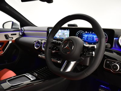 MERCEDES-BENZ CLA - 5