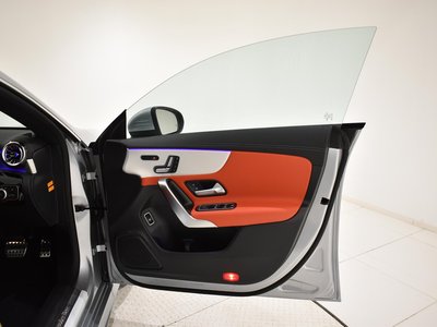MERCEDES-BENZ CLA - 9