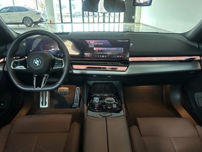 BMW I5 - 5