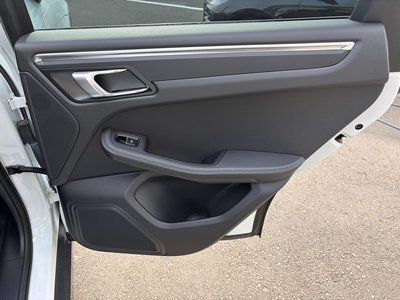 صورة مصغرة 40 لـ 2019 Porsche MACAN