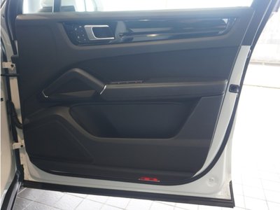 صورة مصغرة 14 لـ 2022 Porsche CAYENNE