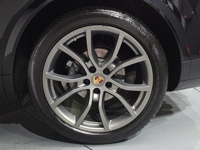 2022 Porsche CAYENNE 照片 8