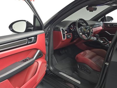 2022 Porsche CAYENNE — миниатюра 13