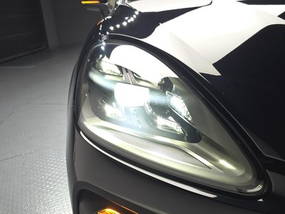 2022 Porsche CAYENNE 照片 9