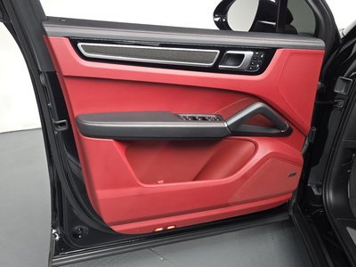 2022 Porsche CAYENNE — миниатюра 14
