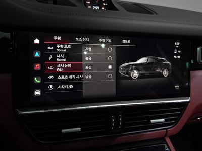 2022 Porsche CAYENNE — миниатюра 24