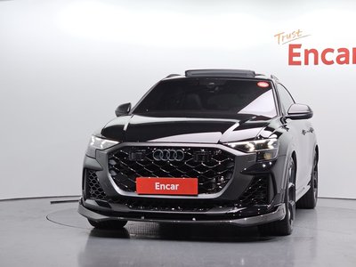صورة 2 لـ 2025 AUDI RS Q8