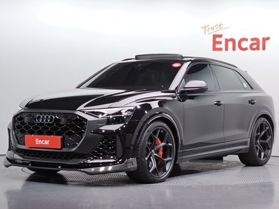 صورة 1 لـ 2025 AUDI RS Q8