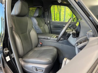 2025 Toyota ALPHARD photo 8