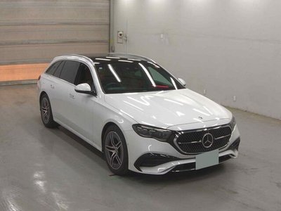 MERCEDES-BENZ E-CLASS - 1