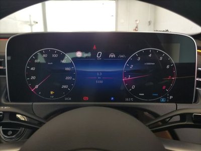 MERCEDES-BENZ E-CLASS - 6