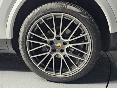 PORSCHE CAYENNE - 8