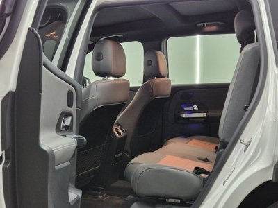 MERCEDES-BENZ EQB - 9