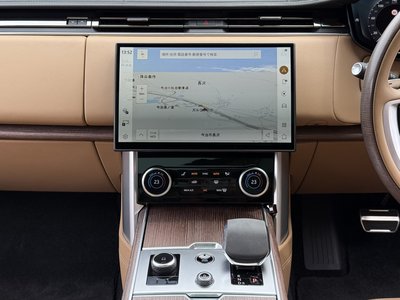 صورة 10 لـ 2023 LAND Rover RANGE ROVER