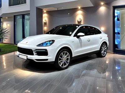 PORSCHE CAYENNE - 1