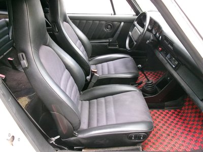 PORSCHE 911 - 9