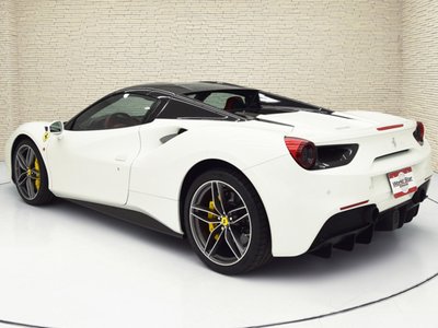 FERRARI 488 SPIDER - 2