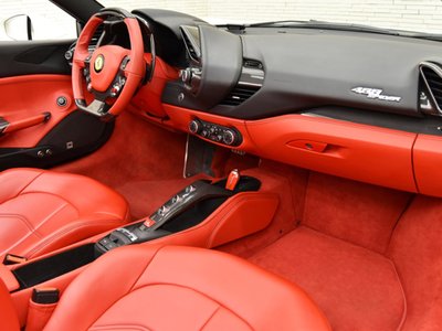 FERRARI 488 SPIDER - 10
