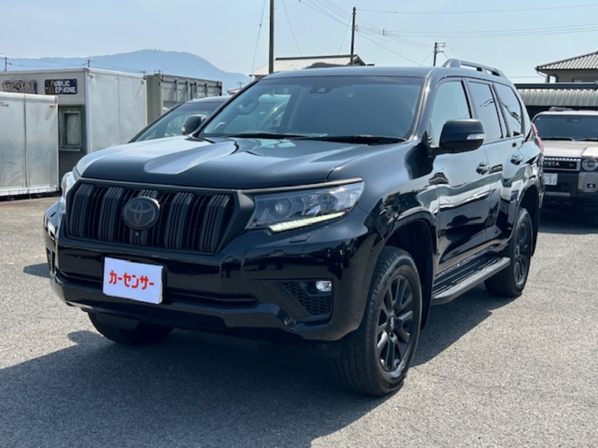 TOYOTA LAND CRUISER PRADO - View 1