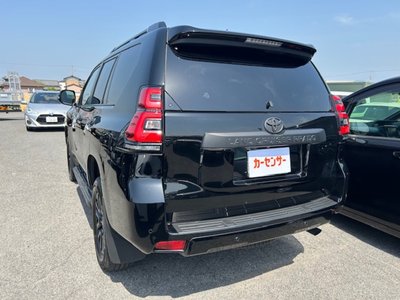 2023 Toyota LAND CRUISER PRADO 照片 9
