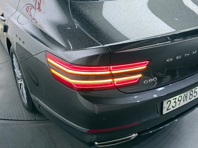 GENESIS G80 (RG3) - 10