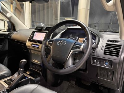 TOYOTA LAND CRUISER PRADO - 5