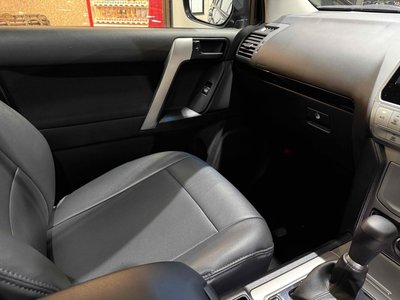 TOYOTA LAND CRUISER PRADO - 8